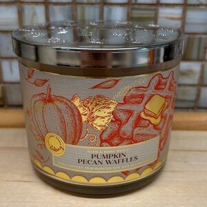 Bath & Body Works Pumpkin Pecan Waffles Candle